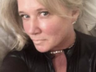 Busty_Mature_Beth