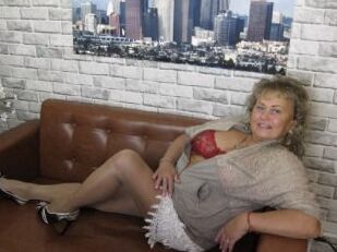 Curvyfromheaven