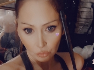 Dominatrixredsonyja19