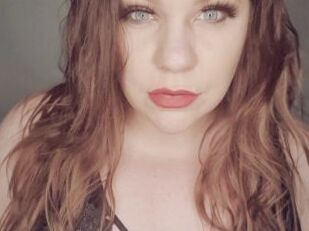 LadyBustyBella