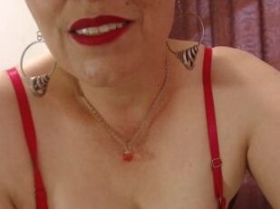 Margaret_hotwife