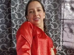 Naughtymom40