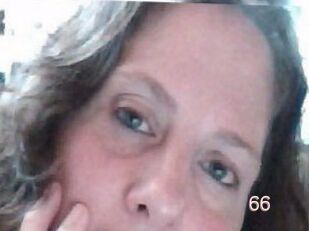 Naughtymommy66