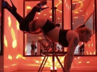 Polegirl