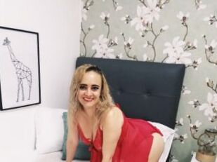 Victoria_Hank